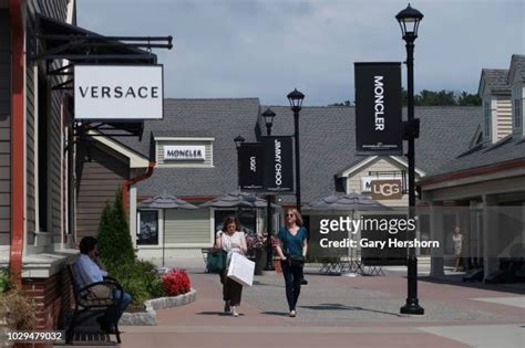 Jimmy Choo Outlet store in Woodbury Common Premium .